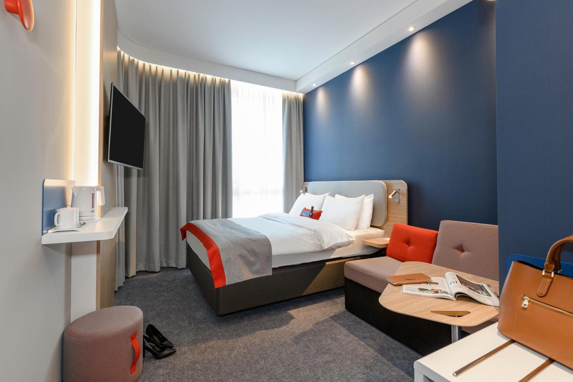 Holiday Inn Express - Regensburg By Ihg Exterior photo